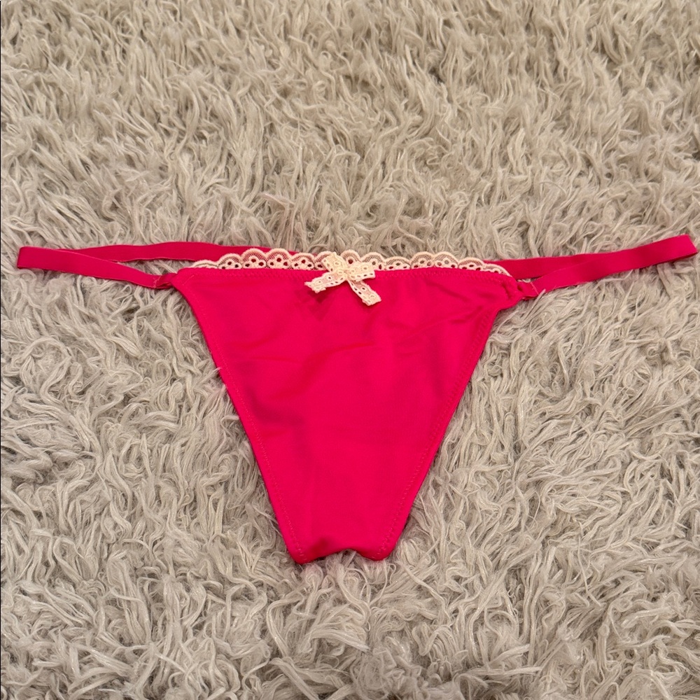 NWT 2011 VTG Victoria’s Secret Hot Pink Silky V-String ONE SIZE